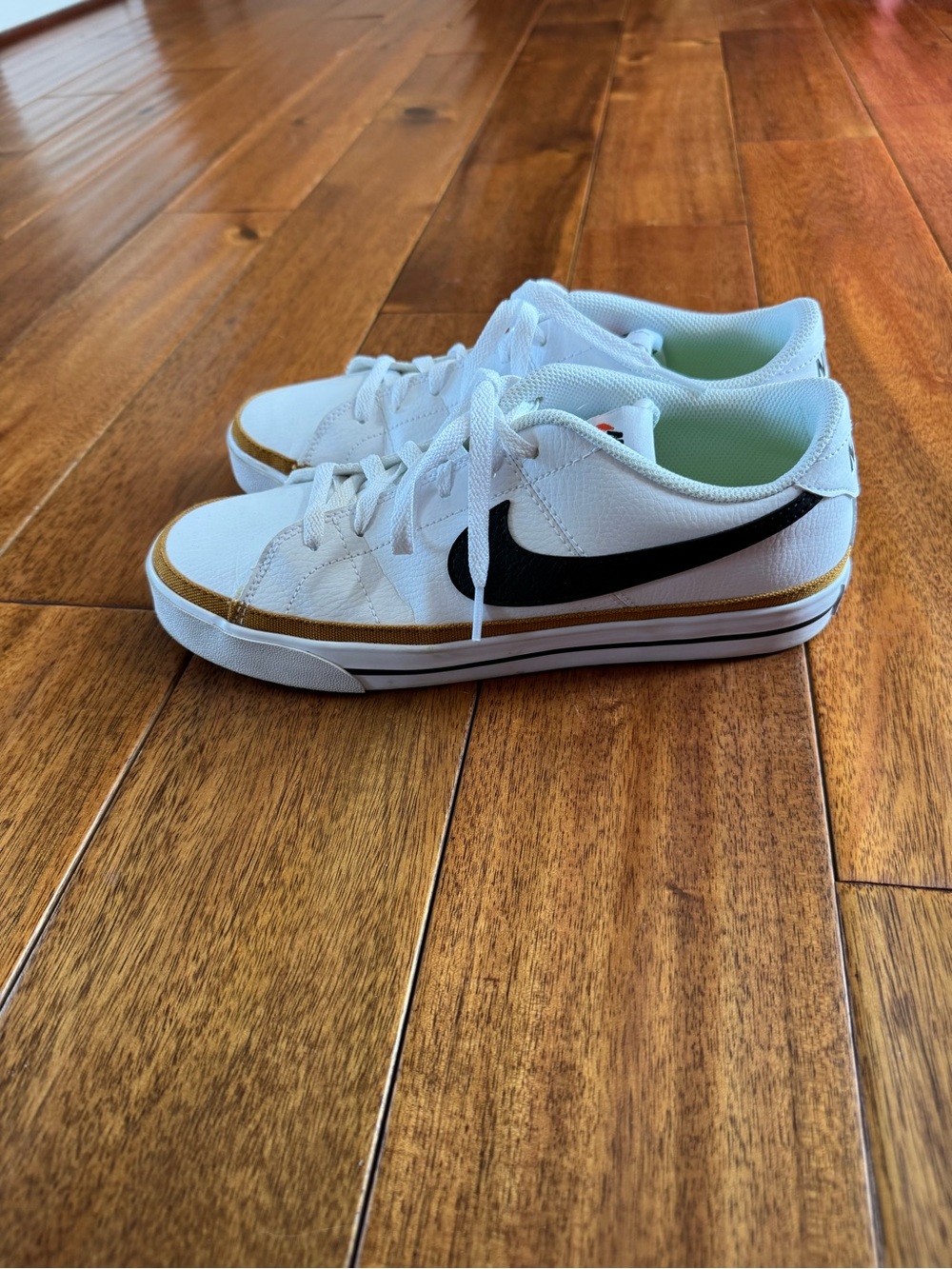 Nike Court Legacy Sneakers